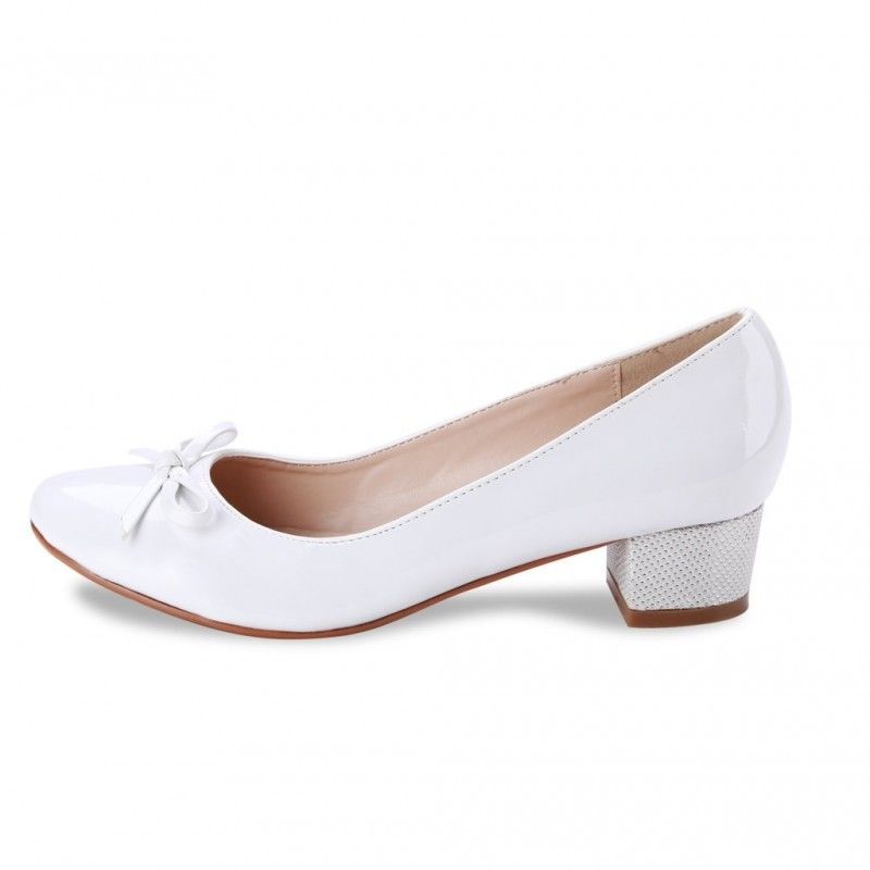 shoes with small block heel